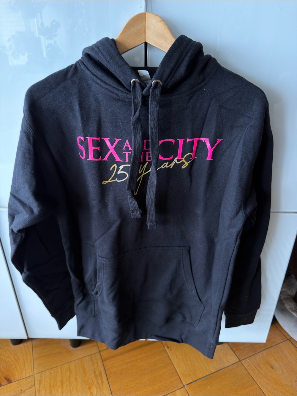 Black "Sex and the City 25 Years" Graphic Hoodie + T-Shirt